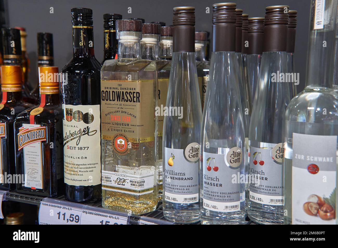 Bevande alcoliche, Edeka-Jens, Burg auf Fehmarn, Schleswig-Holstein, Germania Foto Stock