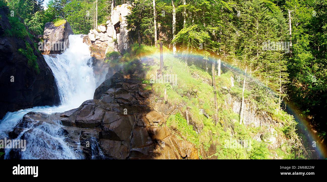 Pont d'Espagne cascata, Cauterets, Pirenei, Francia Foto Stock