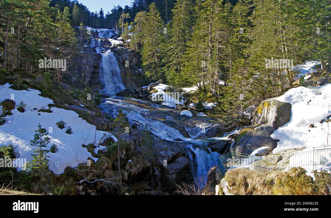 Pont d'Espagne cascata, Cauterets, Pirenei, Francia Foto Stock