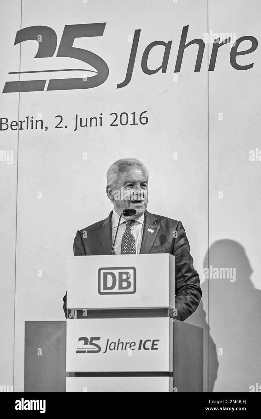 Dr. RÃ¼diger Grube, CEO della Deutsche Bahn, occasione di 25 anni DI TRENI ICE in Germania Foto Stock