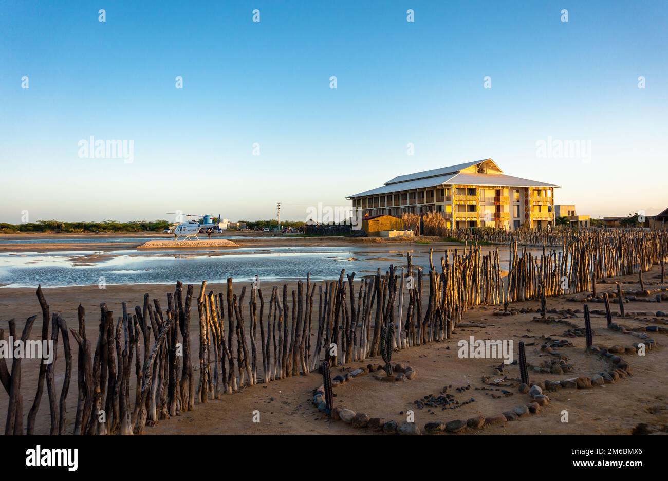 Paisajes de la guajira en colombia, playa arena y mucho mar. Foto Stock