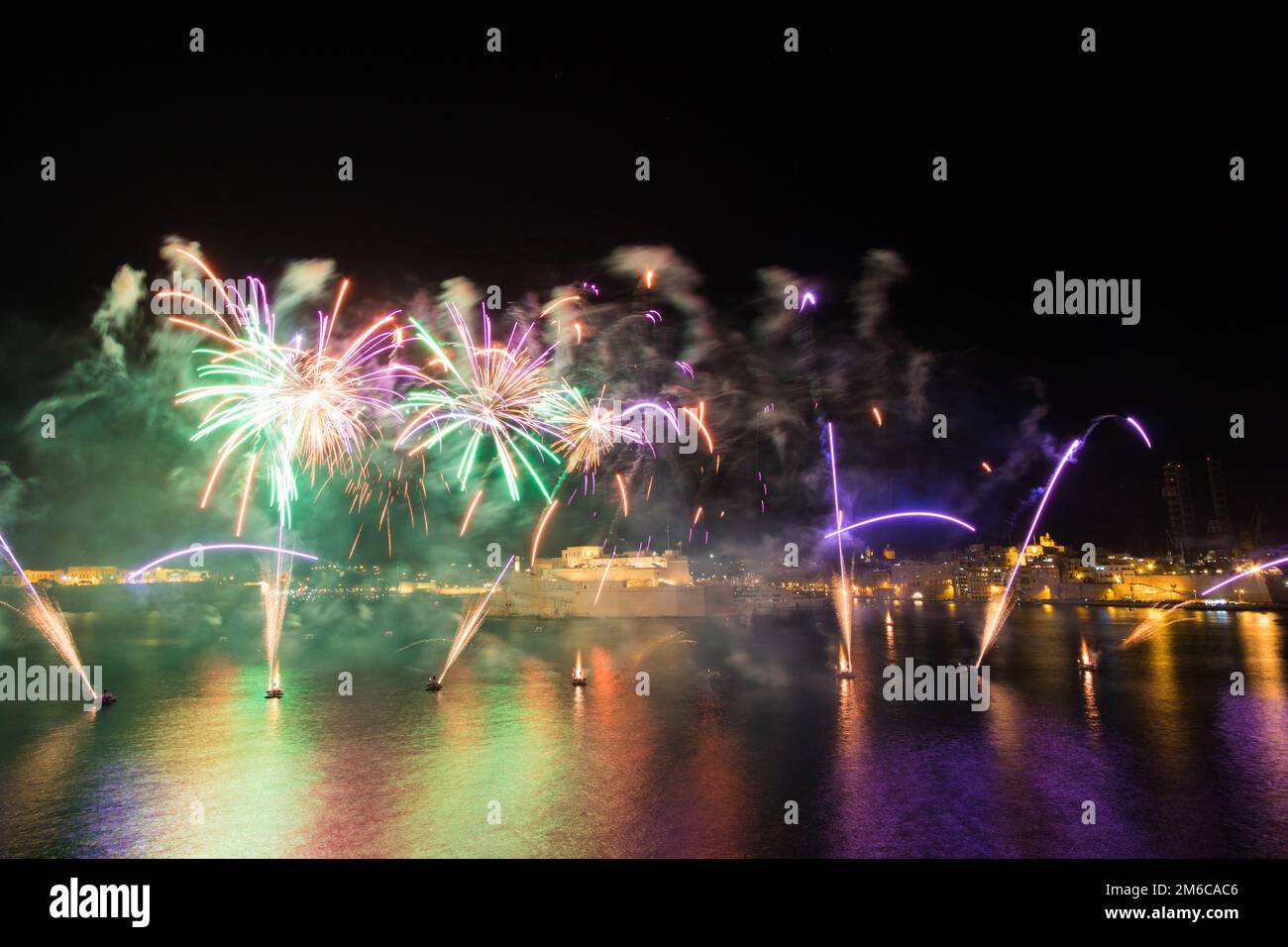 Festival Internazionale dei fuochi d'artificio di Malta 2017 Foto Stock