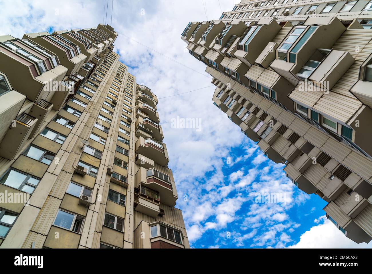 Edificio residenziale a più piani in Russia Foto Stock