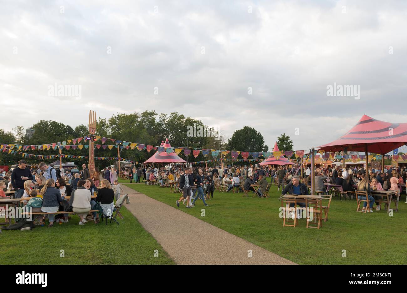 Hasselt. Limburgo - Belgio 28-08-2021. Una grande fiera all'aperto di varie cucine del mondo. Foto Stock