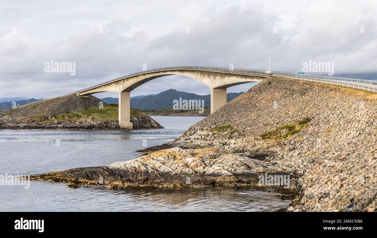 Percorsi panoramici norvegesi - Atlanterhavsvegen Foto Stock