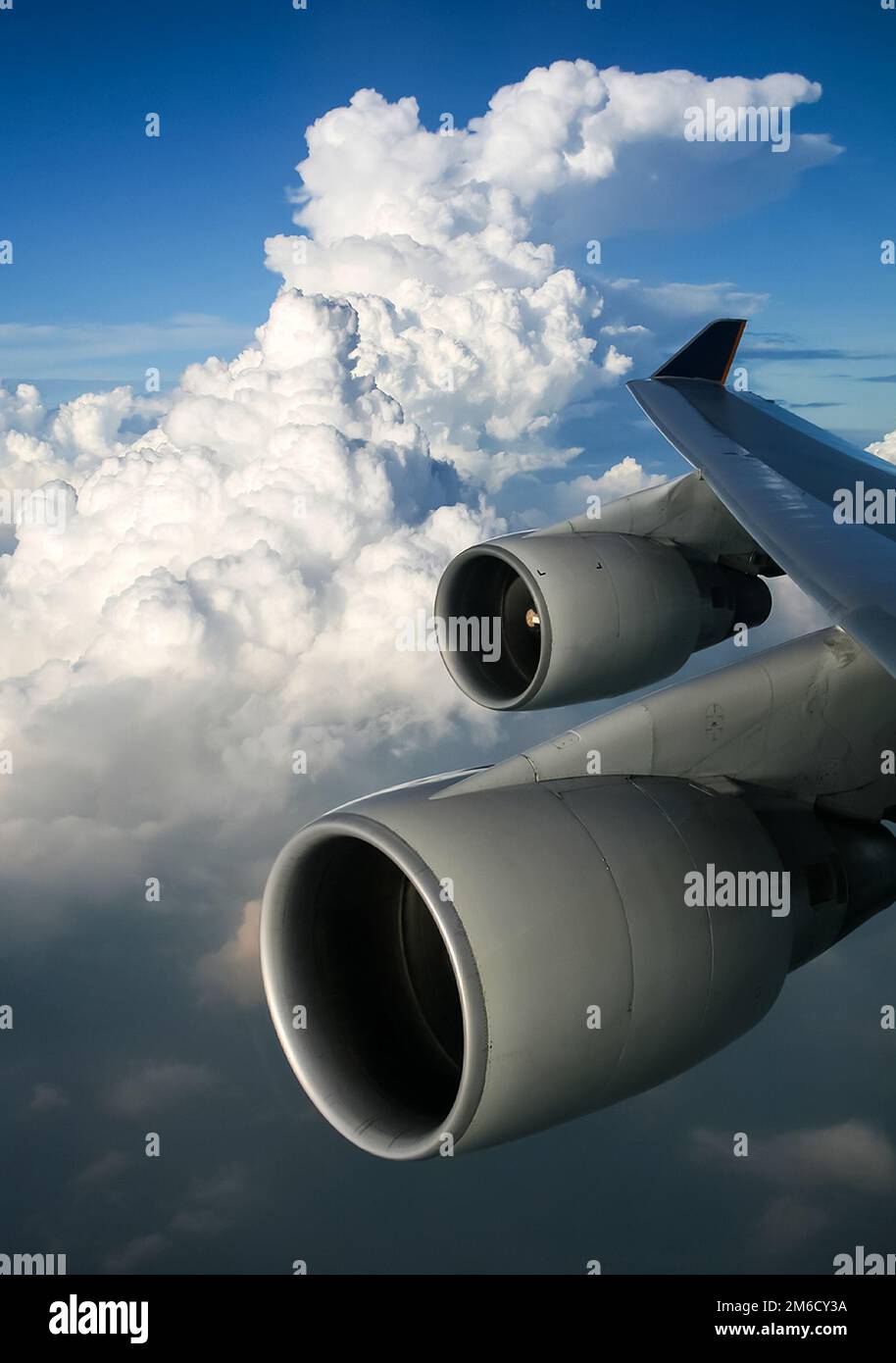 La vista dalla finestra di un piano passeggeri durante Foto Stock