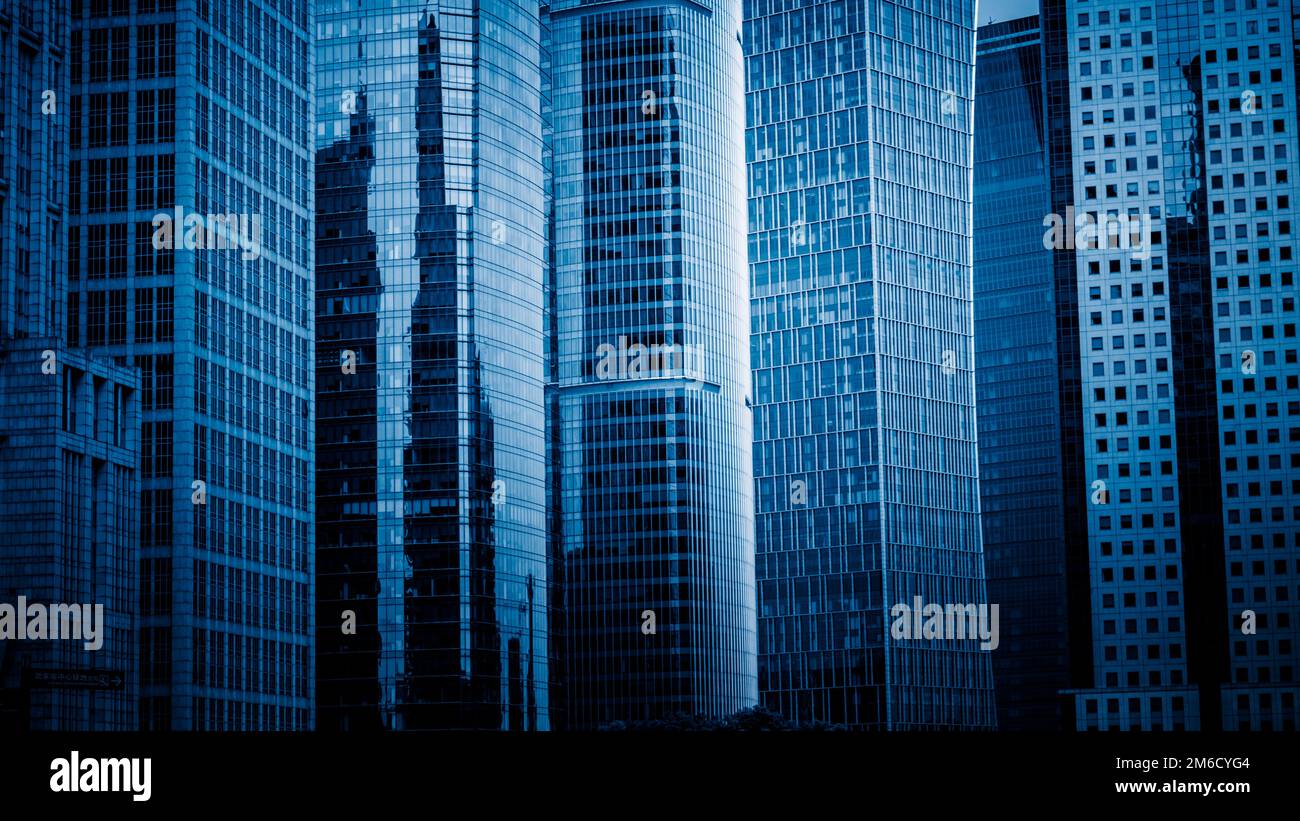 Edificio di uffici dai toni blu Foto Stock