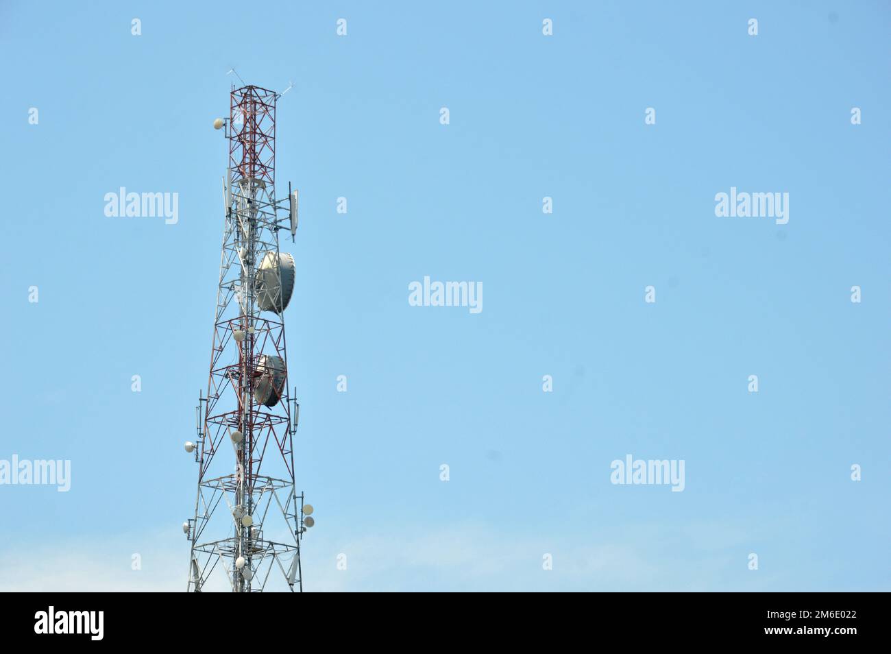 Torre di telecomunicazioni Foto Stock