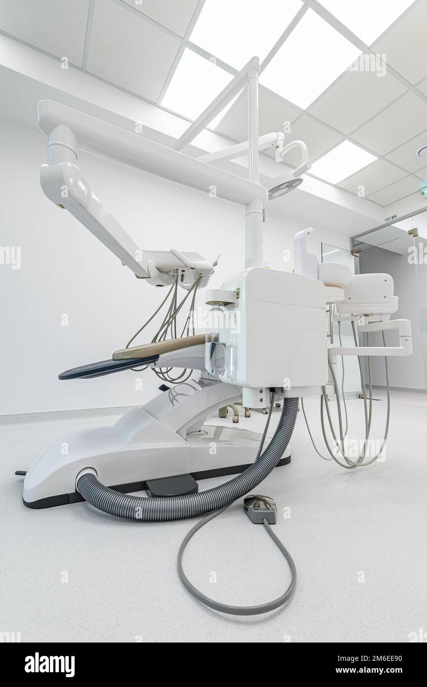 Interno della sala di chirurgia dentale con attrezzatura speciale Foto Stock