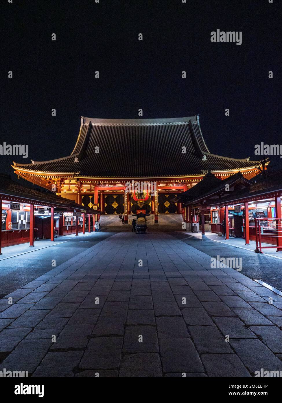 Tokyo, Giappone - 24.2.20: Sensoji in serata, con pochissimi visitatori presenti Foto Stock