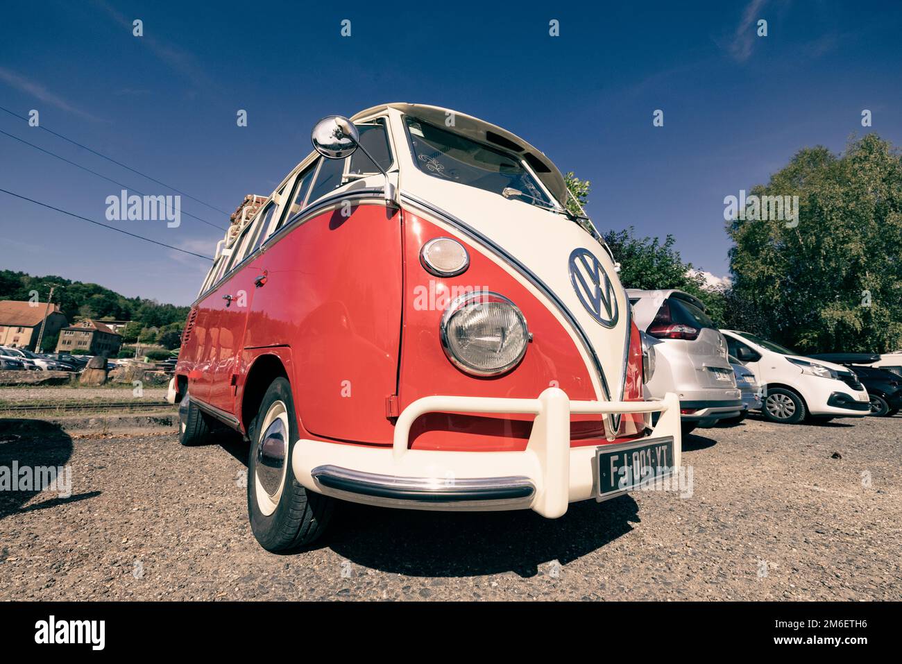 Volkswagen 1965 Samba bus.photographed in Abreschviller, Francia Foto Stock