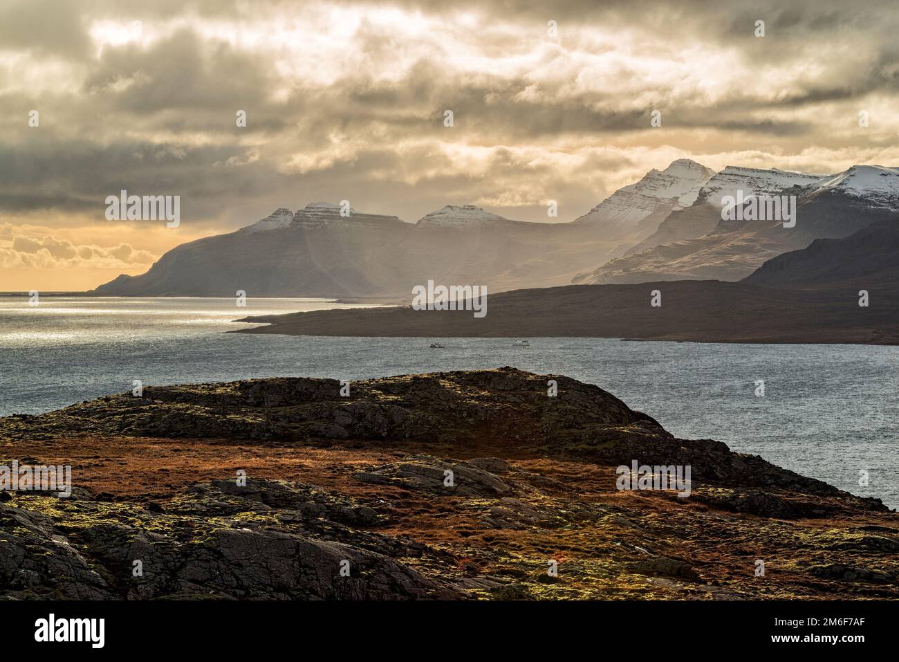 Eskifjordur sul lato orientale dell'Islanda Foto Stock