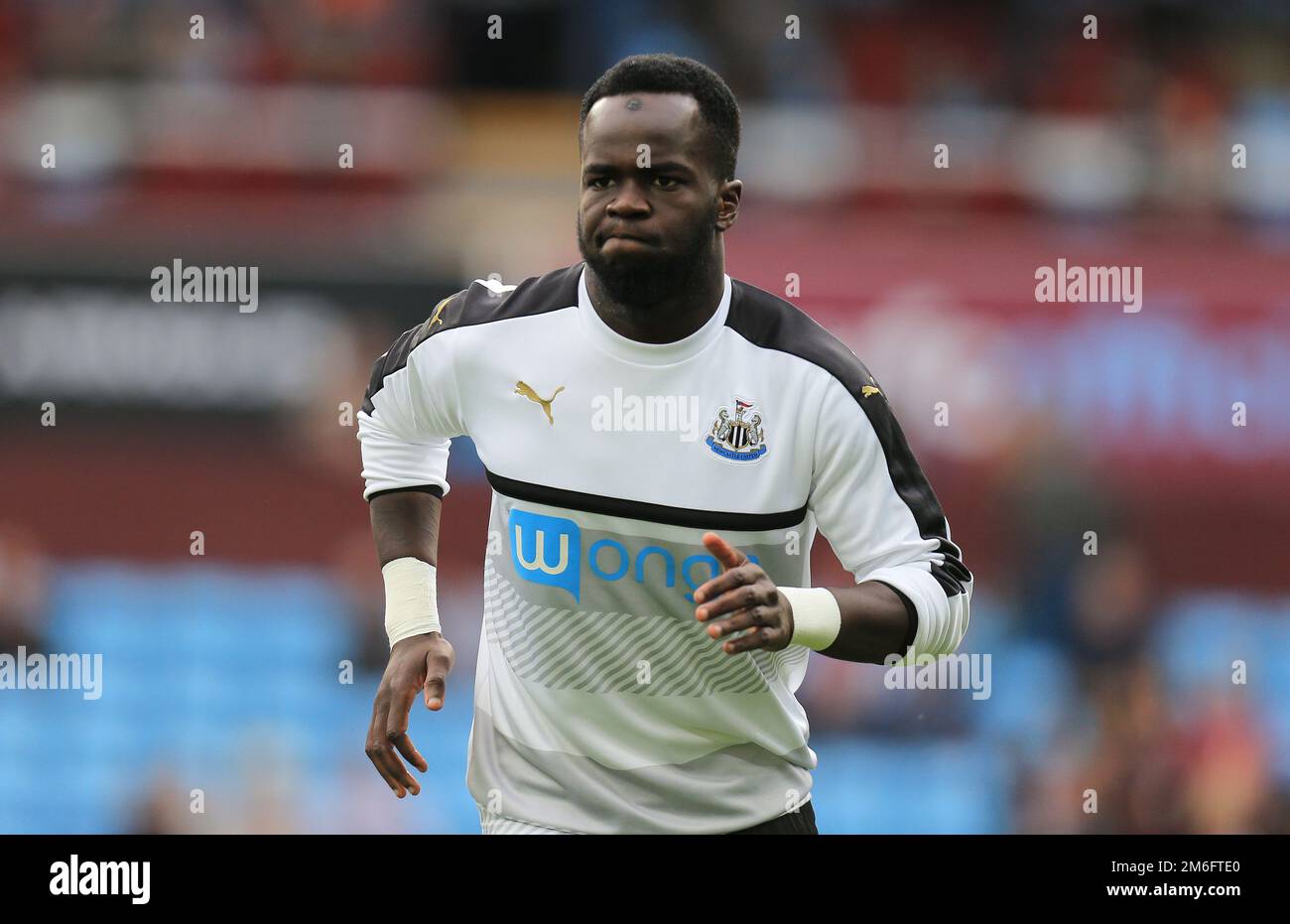 Cheik Ismael Tioté di Newcastle Utd - Aston Villa v Newcastle United, Sky Bet Championship, Villa Park, Birmingham - 24th settembre 2016. Foto Stock