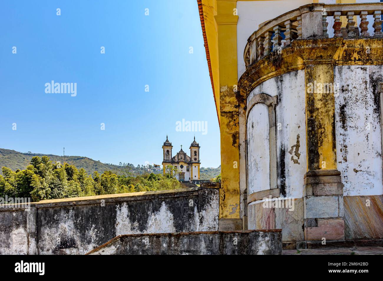 Chiesa dal tempo del Brasile imperiale costruita dagli schiavi nel 18th ° secolo nella città di Ouro Preto Foto Stock