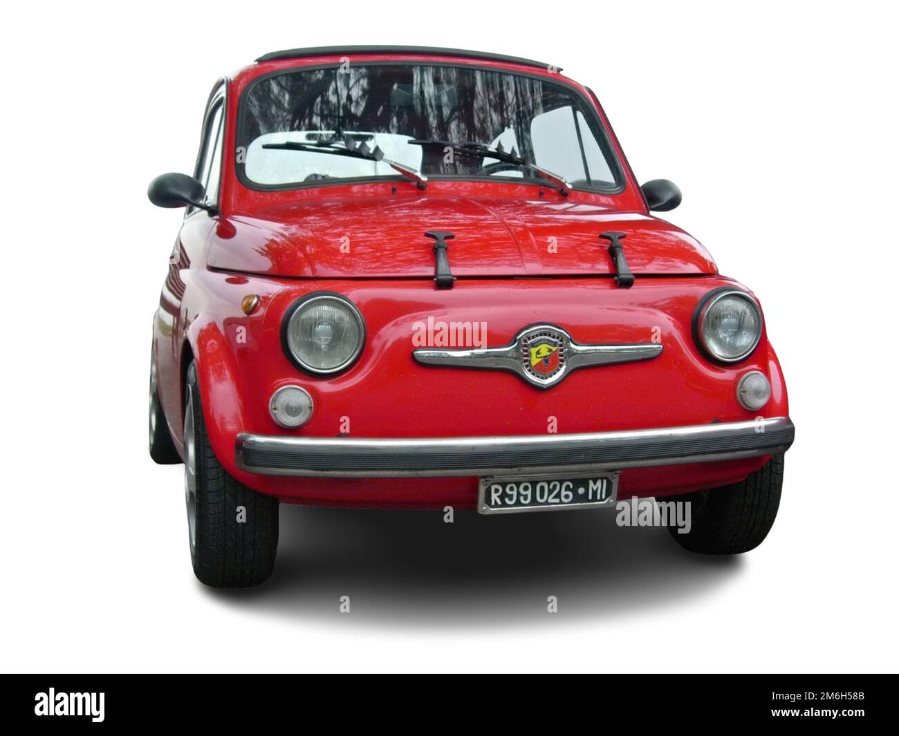 Piccola Fiat 500 rossa - popolare auto classica Foto Stock