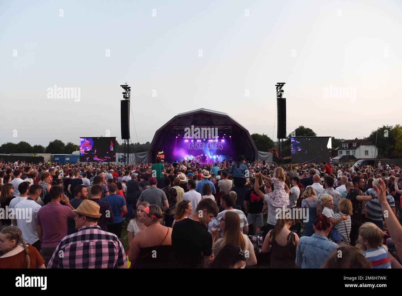 I Kaiser Chiefs suonano sul palco al giorno 2019 delle forze Armate, Salisbury - Hudson’s Field, 29 giugno 2019 Foto Stock