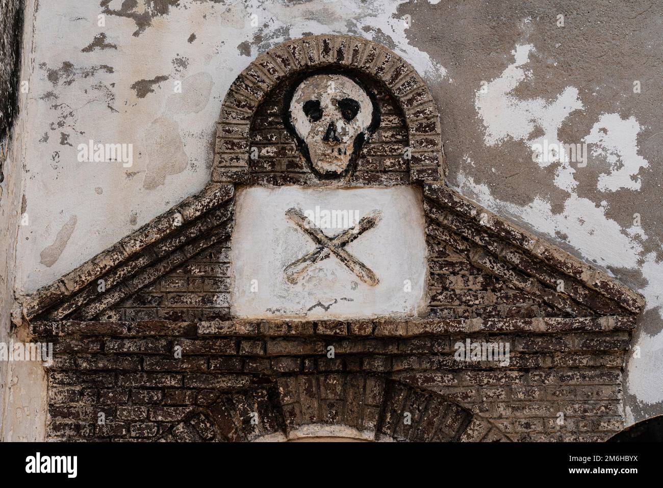 Cranio, ingresso alla prigione, Castello di Elmina, San George's Castle, fortezza, castello schiavo, Elmina, Gold Coast, Golfo di Guinea, Ghana Foto Stock