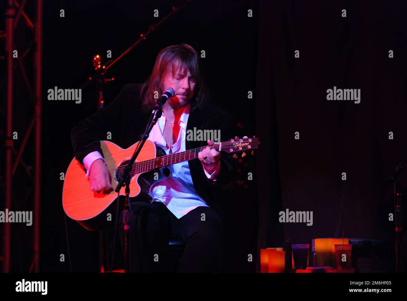 La star della musica rock Don Dokken si esibisce davanti ad un pubblico dal vivo al Tampa Theater il 2/12/2008. Credit: Bill Ragan/Alamy Live News Foto Stock