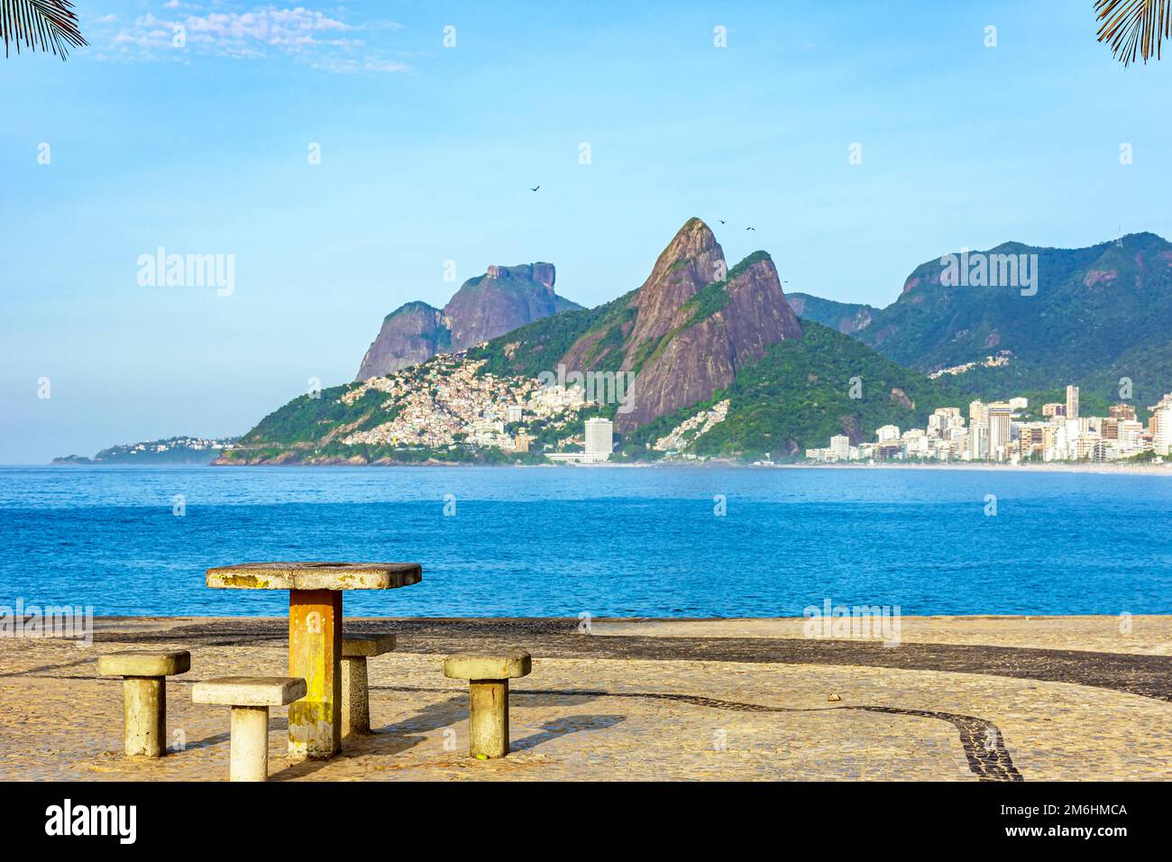 Vista della spiaggia di Ipanema a Rio de Janeiro Foto Stock