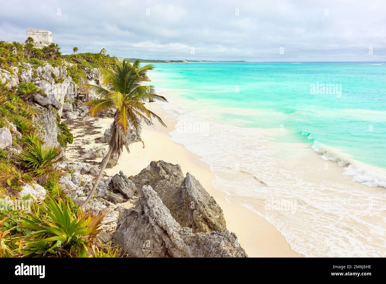Rovine di Tulum, città Maya precolombiana situata sulla costa della penisola dello Yucatan sul Mar dei Caraibi, Messico. Foto Stock