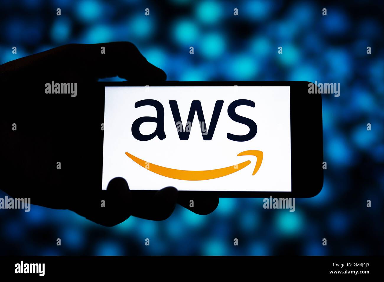 Editoriale Amazon Web Services (AWS). Amazon Web Services (AWS) è una filiale di Amazon che fornisce piattaforme di cloud computing e API su richiesta Foto Stock