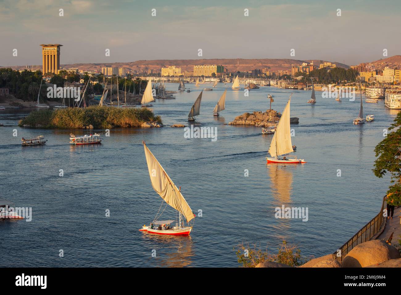 Felucca barche sul fiume Nilo ad Assuan Foto Stock