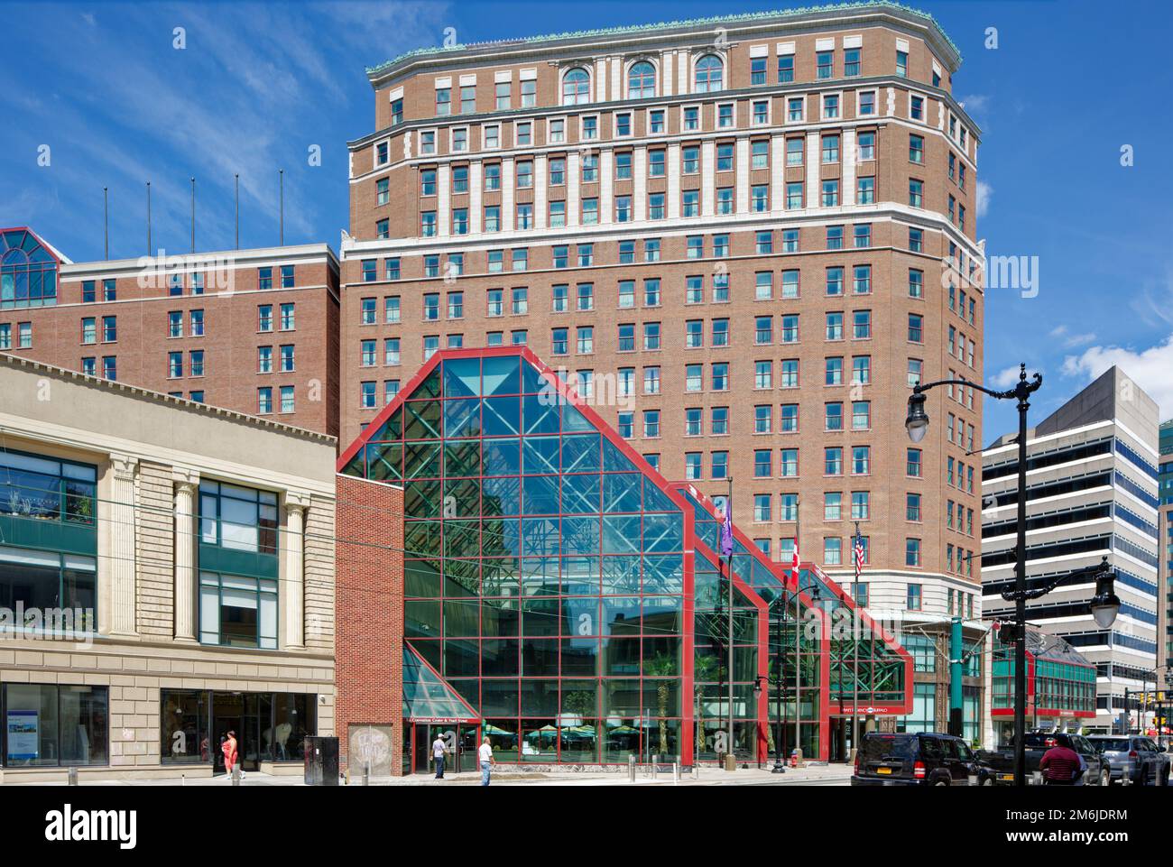 Lo storico Genesee Building, un alto edificio di uffici costruito nel 1923, ali prouite e nuova vita nel 1984 come Hyatt Regency-Buffalo Hotel & Conference Center. Foto Stock