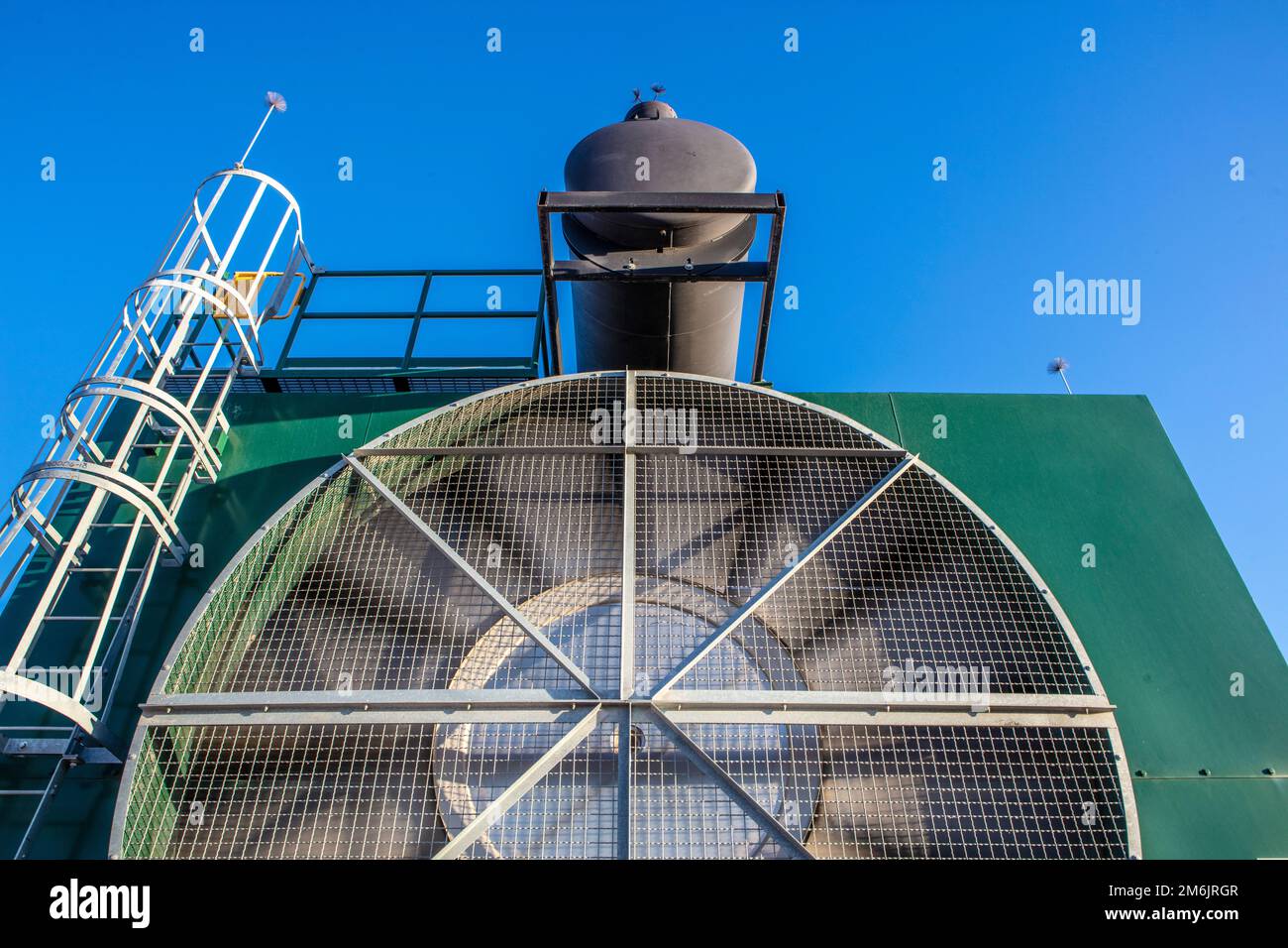 Compressori nei campi petroliferi del Texas Foto Stock