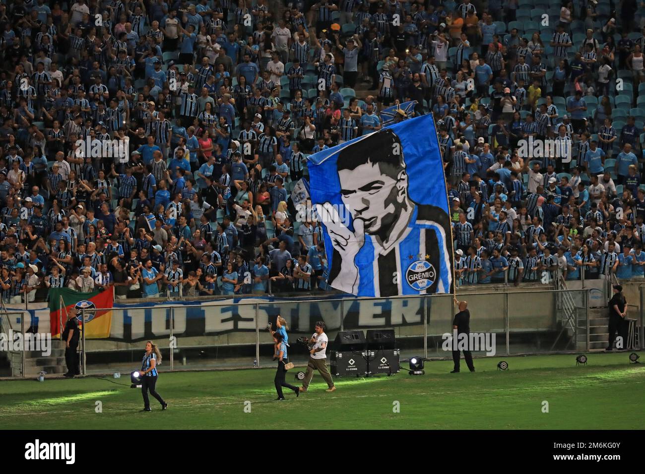 Porto Alegre, Brasile. JGennaio 4th 2023, Arena Gr&#xea;mio, Porto Alegre, Rio Grande do sul, Brasile; Luis Suárez è presentato come una nuova firma per Gremio nel Campeonato Brasileiro Série A Credit: Action Plus Sports Images/Alamy Live News Foto Stock