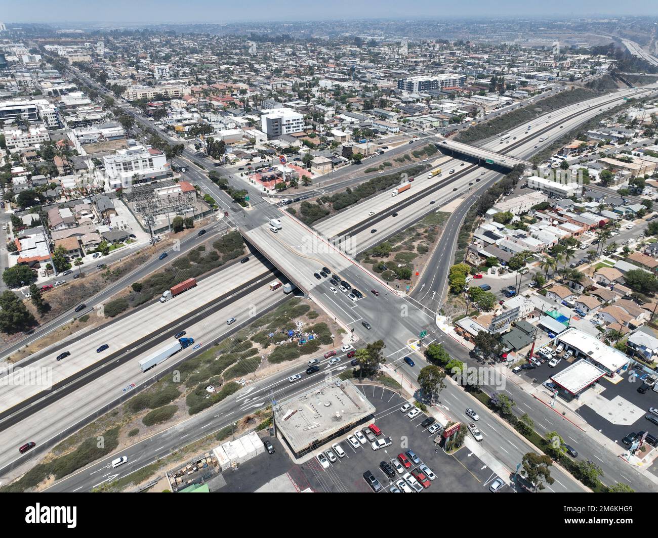 Vista aerea dello svincolo autostradale e dell'incrocio a North Park, San Diego Freeway Foto Stock