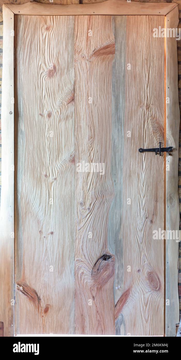 Struttura in legno di alta qualità con rilievo profondo e motivo espressivo. Sfondo naturale astratto. Foto Stock Struttura in legno di alta qualità con rilievo profondo e motivo espressivo. Sfondo naturale astratto. Foto Stock