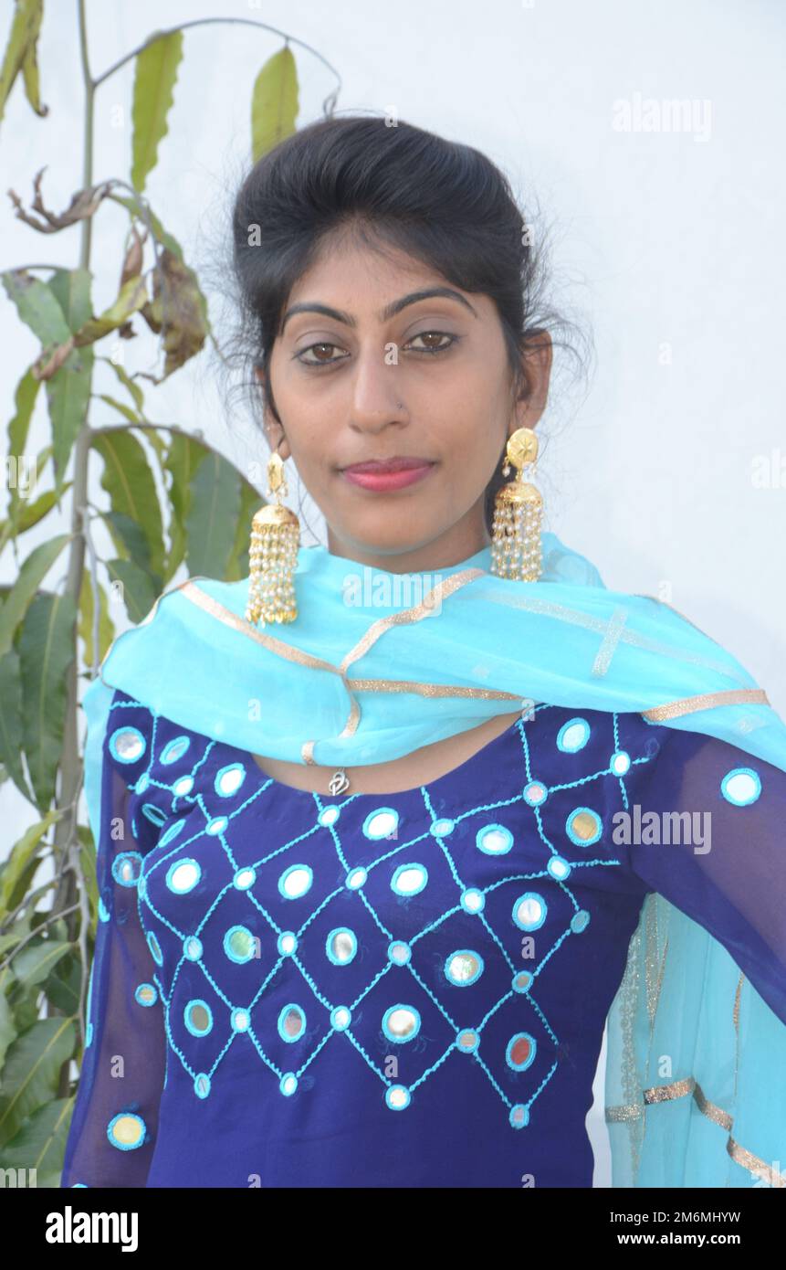 smart boy e giral foto bella foto Foto Stock