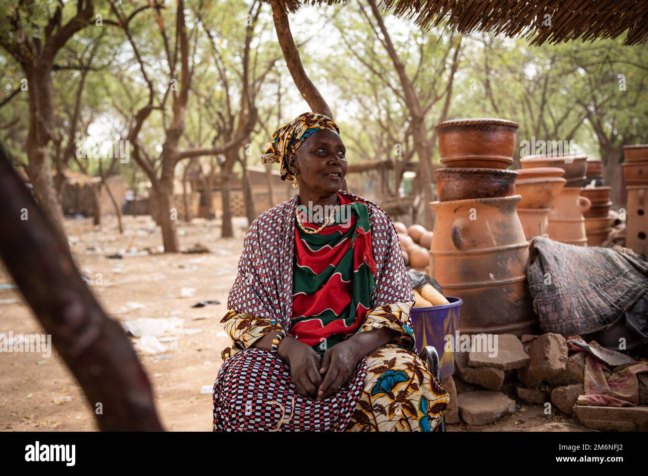 Nicolas Remene / le Pictorium - Mali: Il feeling anti-francese - 12/3/2022 - Mali / Segou / Segou - Sylla Fanta Diarra, 68, vive e lavora a se Foto Stock