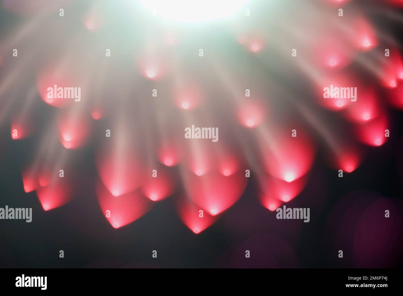 Fuochi d'artificio estivi (foto astratta) Foto Stock