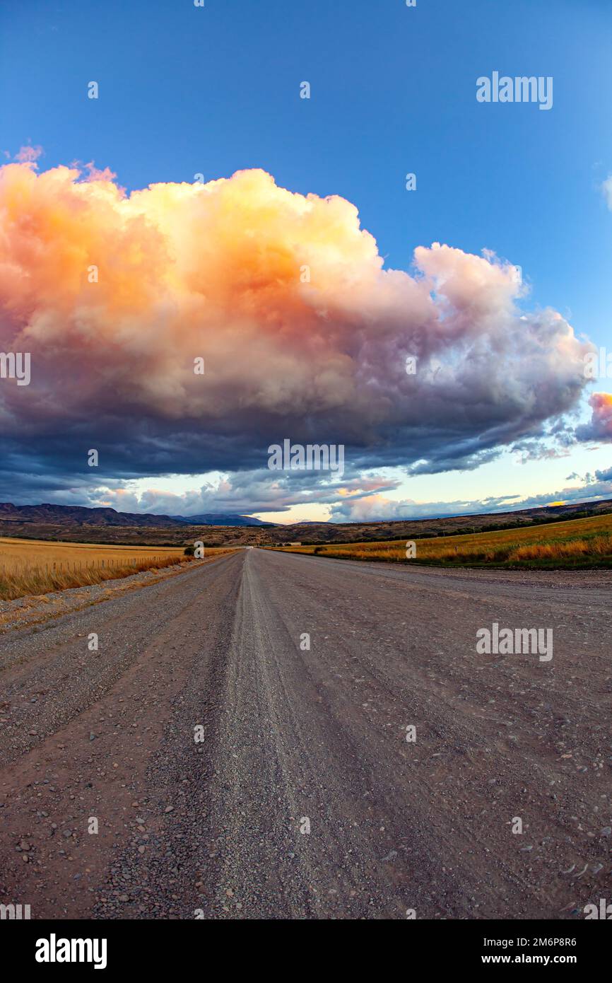 Colossale nube di tuono pittoresco Foto Stock