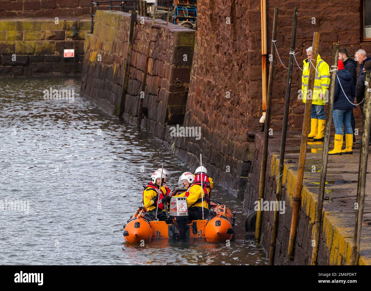 Imbarcazione rigida gonfiabile Royal National Lifeboat Institution (RNLI), Firth of Forth SEA, North Berwick, East Lothian, Scotland, UK Foto Stock