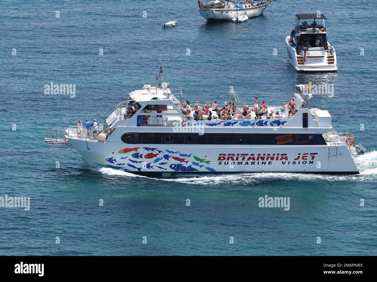 La barca Britannia con fondo in vetro che opera a Palma Nova e Magaluf, Maiorca, Spagna Foto Stock