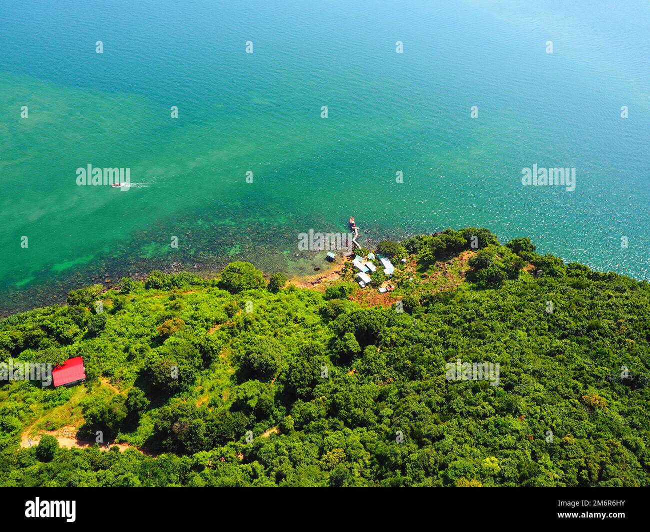 Vista aerea sulle verdi isole dell'Arcipelago di An Thoi, Phu Quoc, Vietnam, Sud Est asiatico #Vietnam #SouthEastAsia #slowtravel #paesaggi Foto Stock