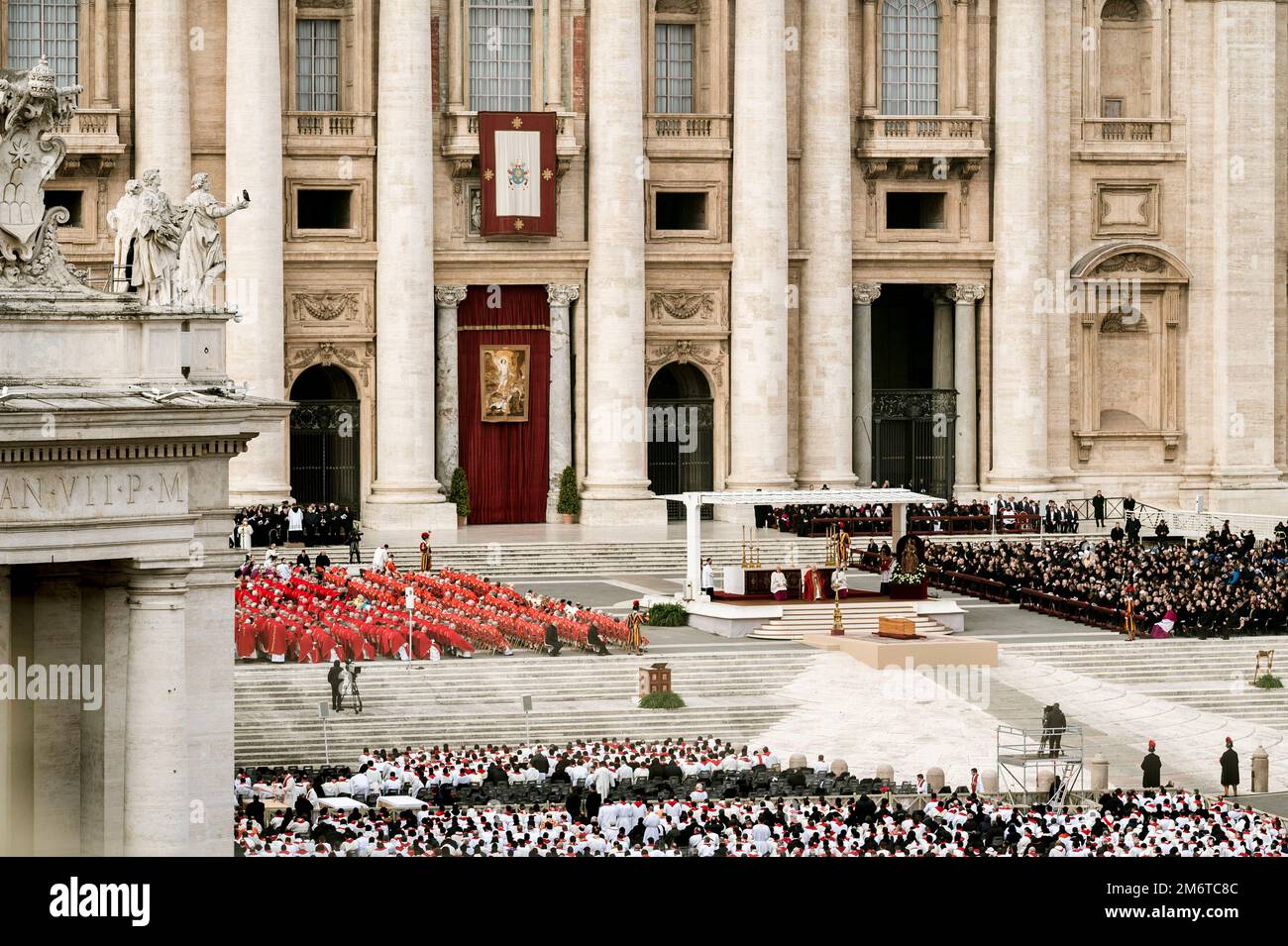 Predecessore di papa francesco immagini e fotografie stock ad alta  risoluzione - Alamy