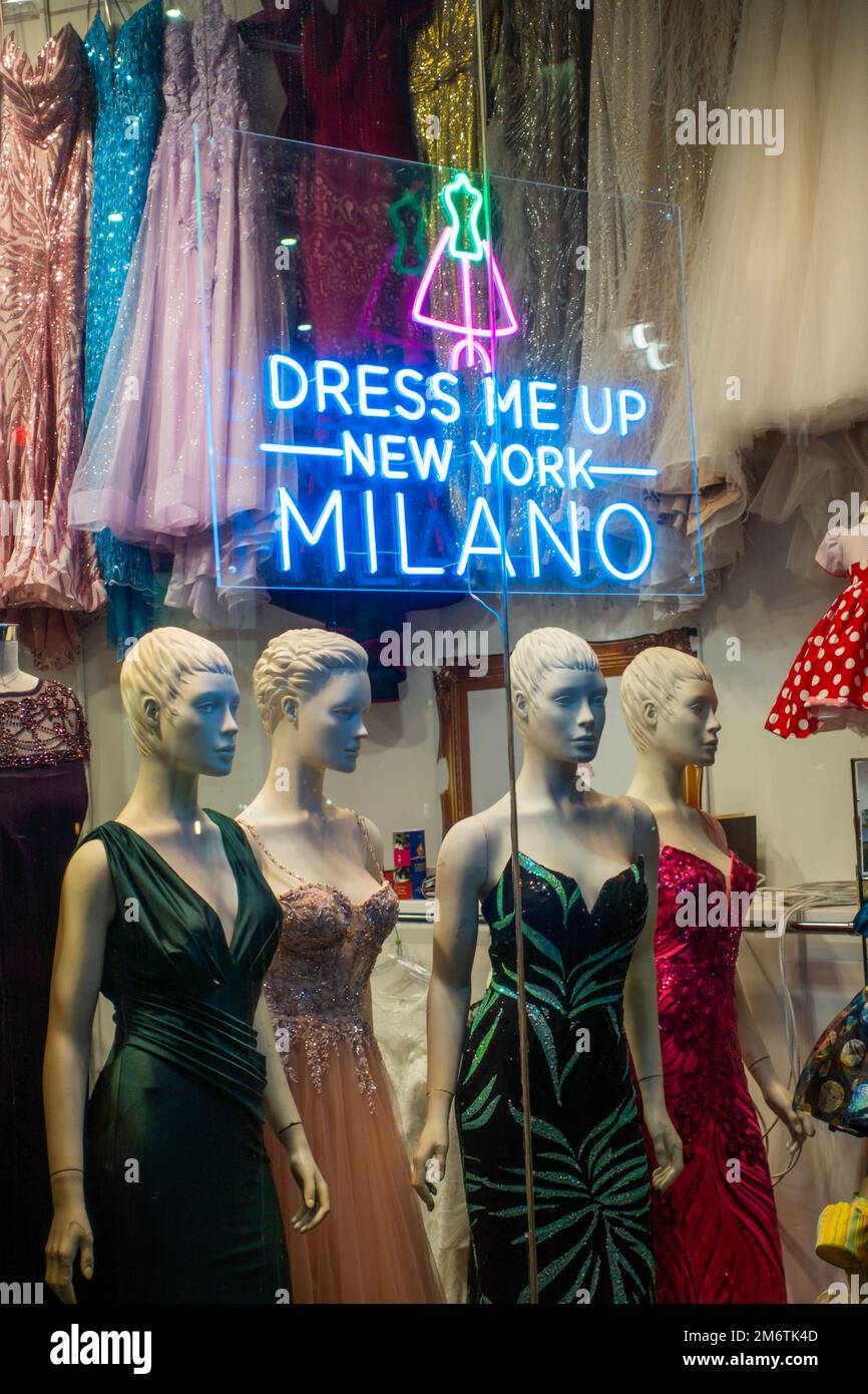 Abiti e abiti all'ingrosso a Manhattan NYC Foto Stock