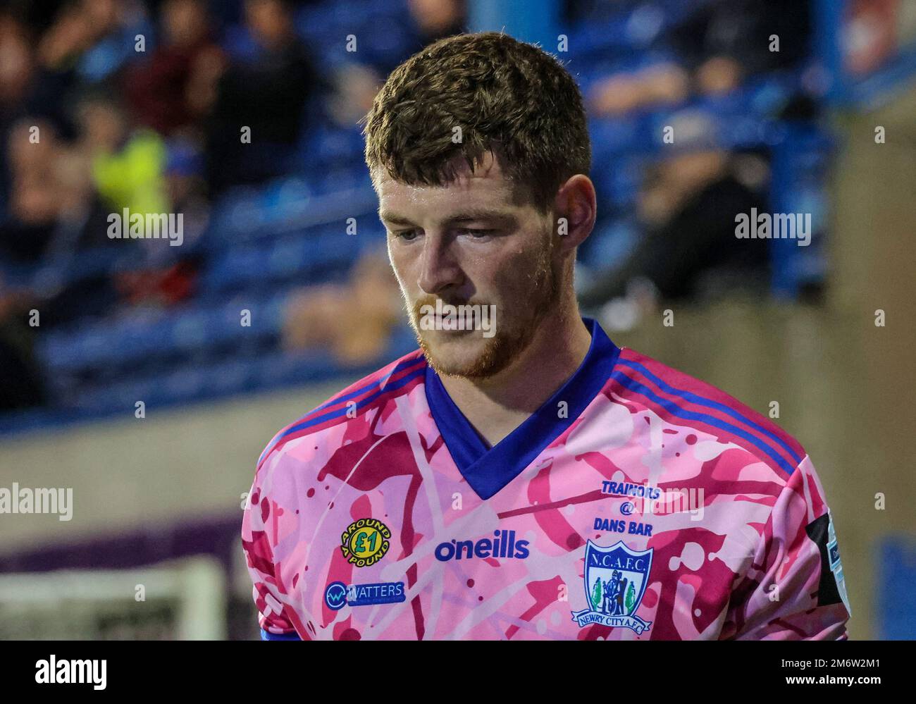 Mourneview Park, Lurgan, County Armagh, Irlanda del Nord, Regno Unito. 30 ago 2022. Danske Bank Premiership – Glenavon / Newry City. Thomas Lockhart, giocatore di Newry City (10), in azione durante la partita della Danske Bank Irish League. Foto Stock