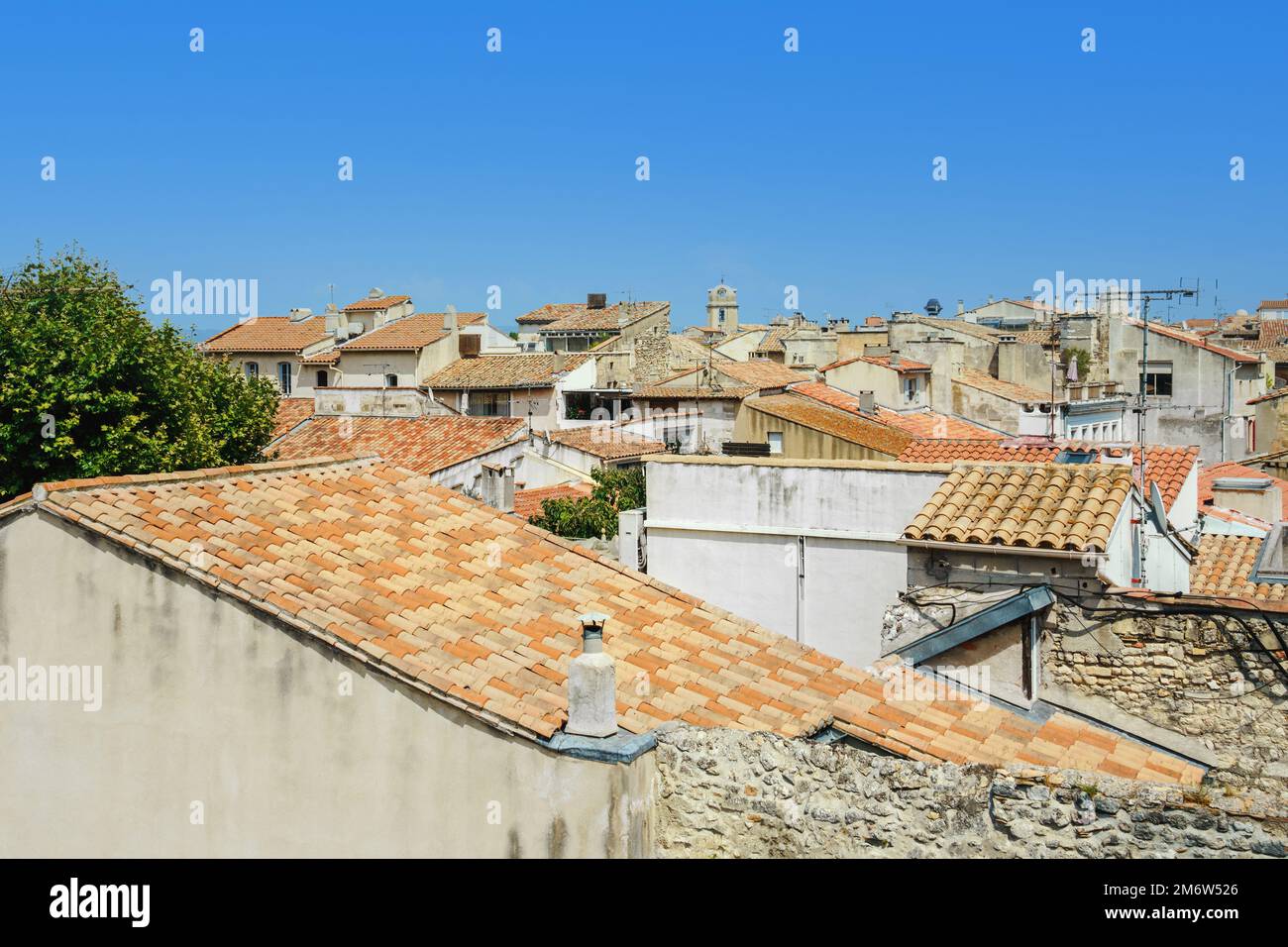 Vista sui tetti di Arles France Foto Stock