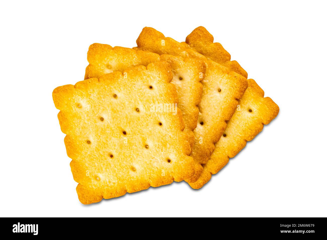 Vista dall'alto pila di cracker dolci e dolci secchi a forma quadrata isolati su sfondo bianco. Foto Stock