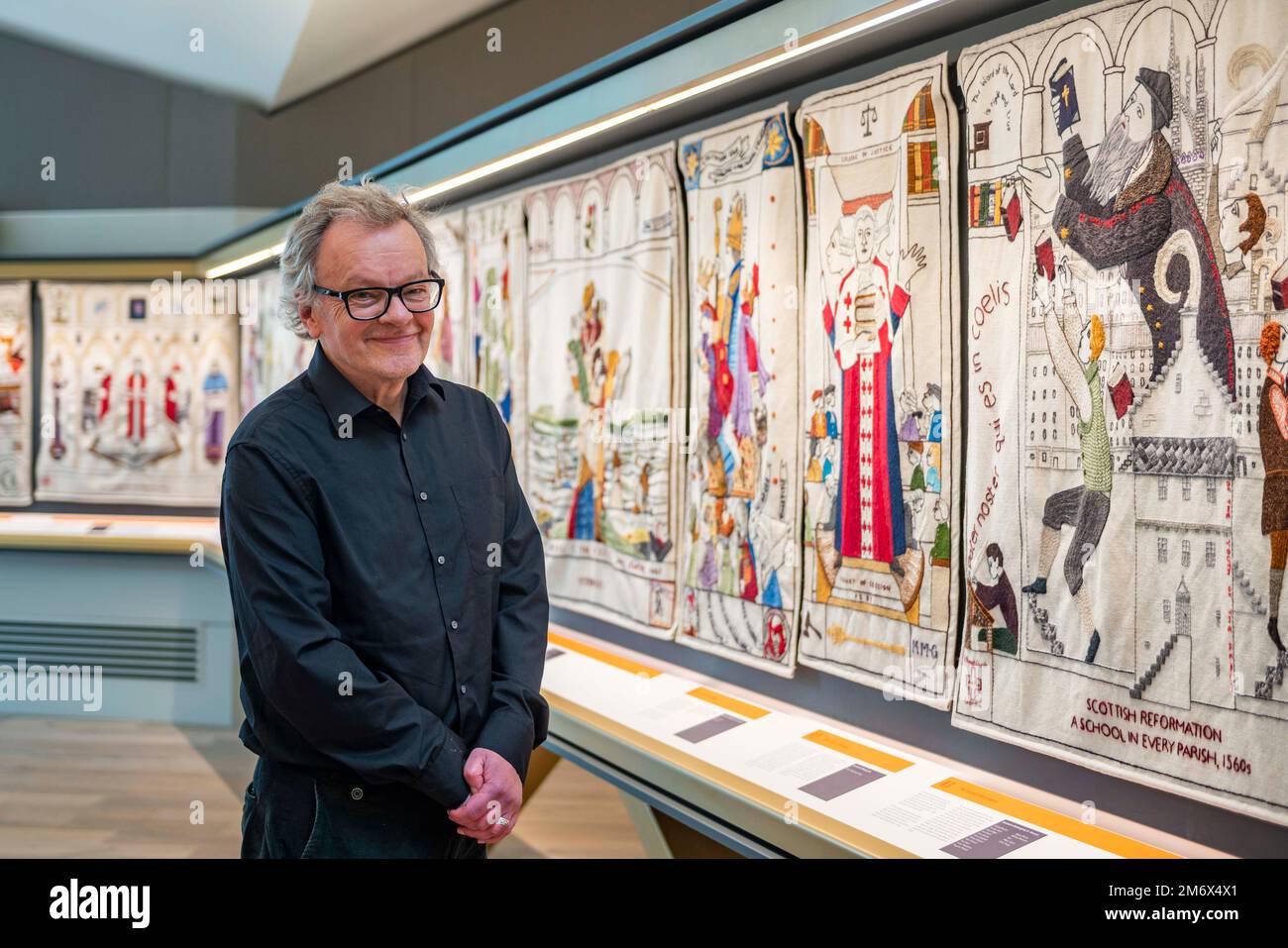 File pic di Andrew CrummyHe è stato recentemente premiato con un MBE nella lista degli onorificenze di New Years. Fu coinvolto nella creazione del Grande arazzo di Scot Foto Stock