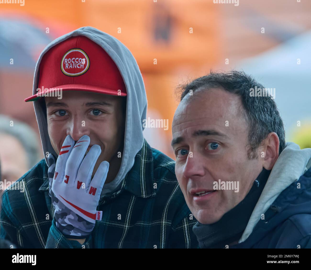 17.12.2022. Montmeló, Spagna, Diogo Moreira sorridendo alla telecamera per un po' prima di uscire in pista Foto Stock