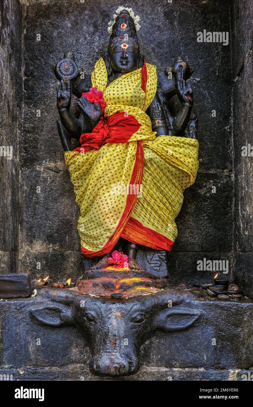 08 21 2009 Vishnu Durga, conosciuto anche come Narayani, tempio di Airavateswra Darasuram; ora sito patrimonio mondiale dell'UNESCO-Tamilnadu-INDIA Foto Stock