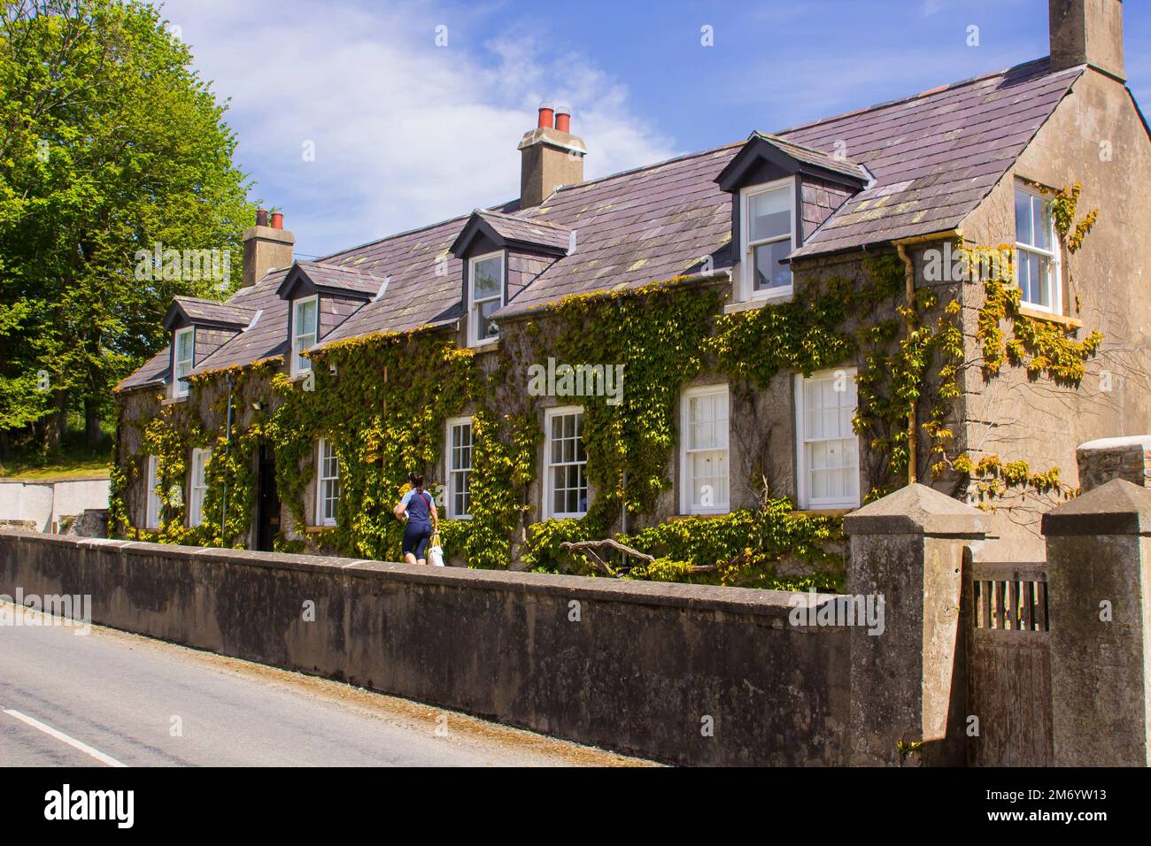 31 maggio 2020 la Lakehouse alloggio parte del restaurato 18th ° secolo Ballyduggan Mill complesso a Ballynahinch, nella contea di Down Irlanda del Nord Foto Stock
