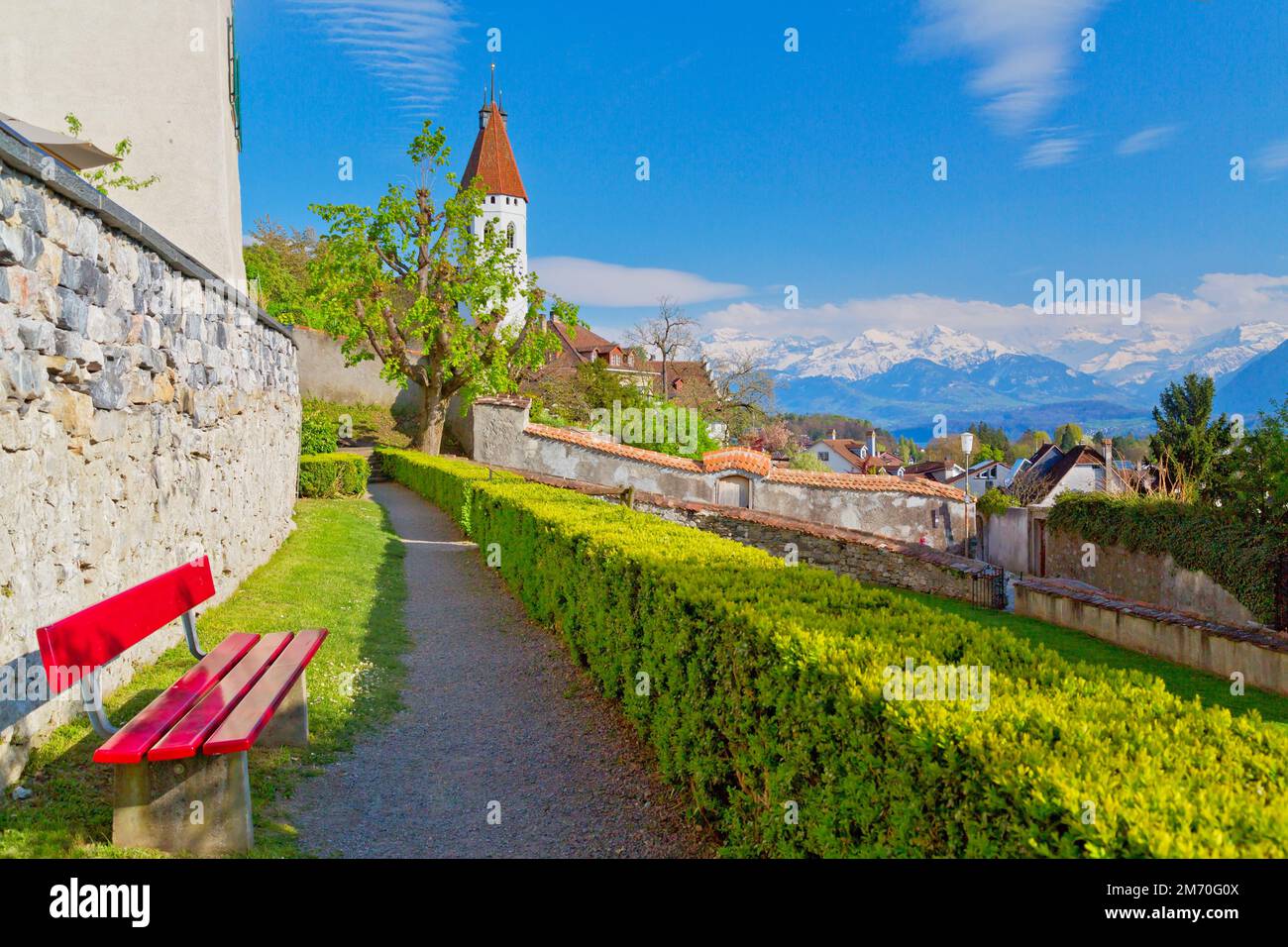 Bellissima città di Thun, Lago di Thunersee, alpi svizzere, Svizzera Foto Stock