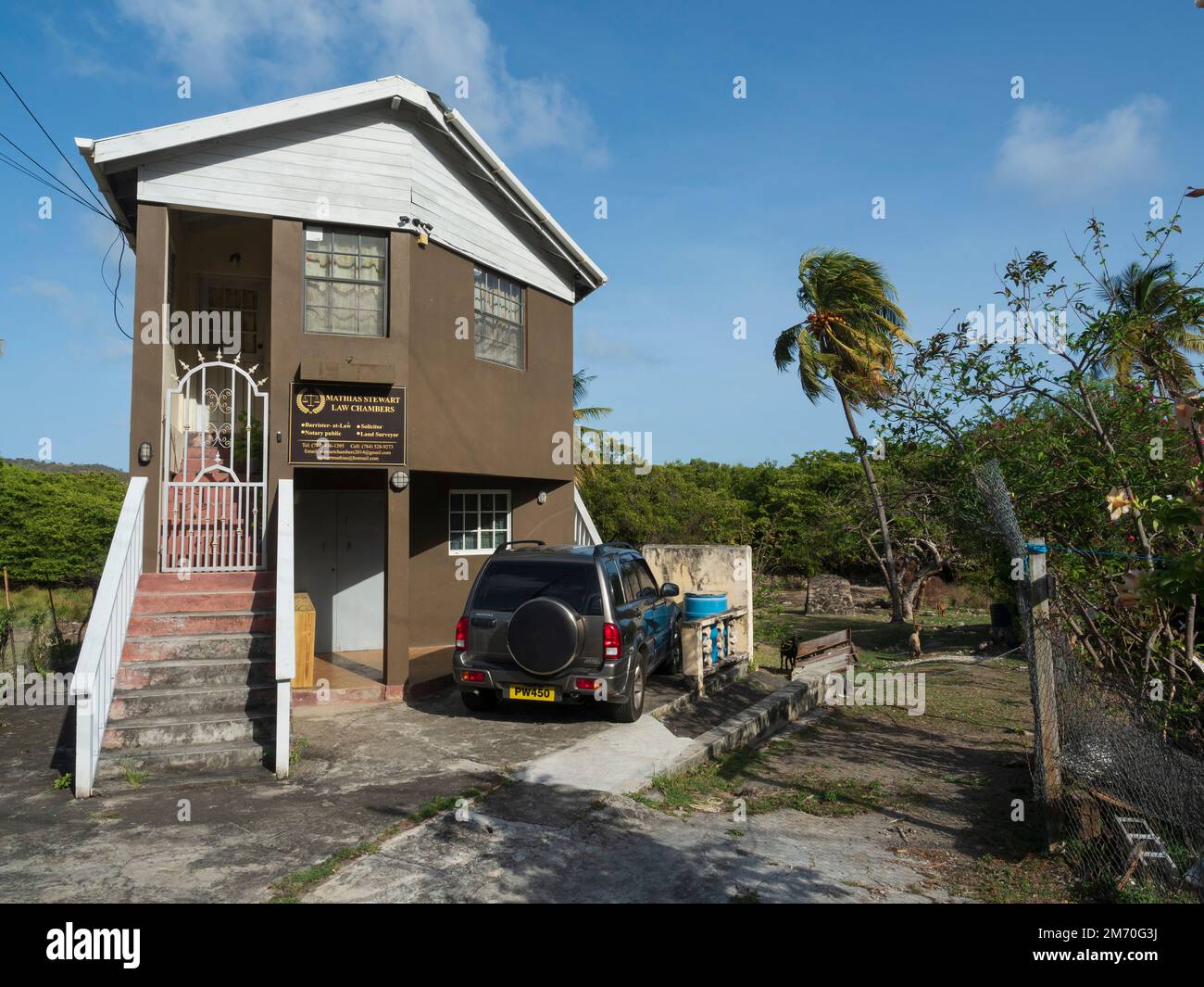 Union Island, Grenadine, Caraibi. Un ufficio legale locale ad Ashton. Foto Stock