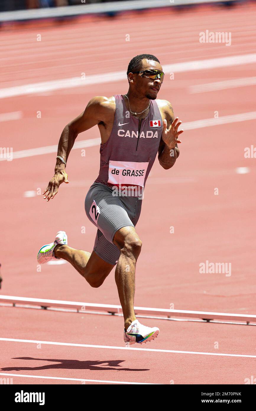 Andre De Grasse (CAN) gareggiando nelle manche da 200 metri maschili ai Giochi Olimpici estivi 2020 (2021) di Tokyo, Giappone Foto Stock